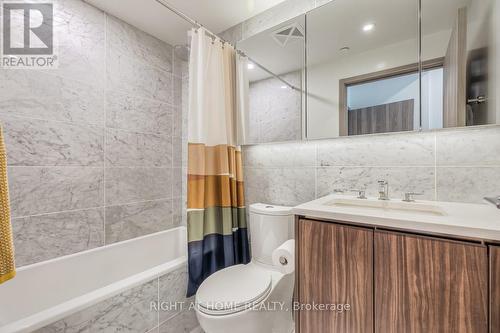 511 - 95 Mcmahon Drive, Toronto, ON - Indoor Photo Showing Bathroom