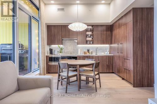 511 - 95 Mcmahon Drive, Toronto, ON - Indoor