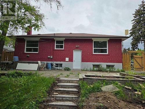 BSMT - 19 BENFRISCO CRESCENT S , Toronto, Ontario M1H 1N2 2