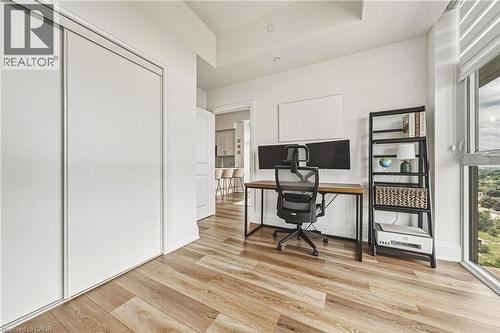 470 E Dundas Street E Unit# 1202, Waterdown, ON - Indoor Photo Showing Office