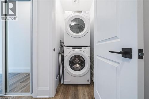 470 E Dundas Street E Unit# 1202, Waterdown, ON - Indoor Photo Showing Laundry Room