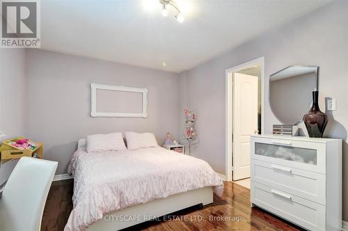 353 Sparrow Circle, Pickering, ON - Indoor Photo Showing Bedroom