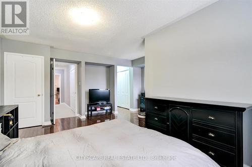 353 Sparrow Circle, Pickering, ON - Indoor Photo Showing Bedroom