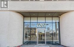 504 - 689 THE QUEENSWAY  Toronto, ON M8Y 0C8