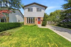 23 HEATHERDALE Place  Hamilton, ON L9C 6K7