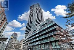 2101 - 825 CHURCH STREET  Toronto, ON M4W 3Z4