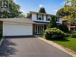 5 COLLINGSBROOK BOULEVARD  Toronto, ON M1W 1L5