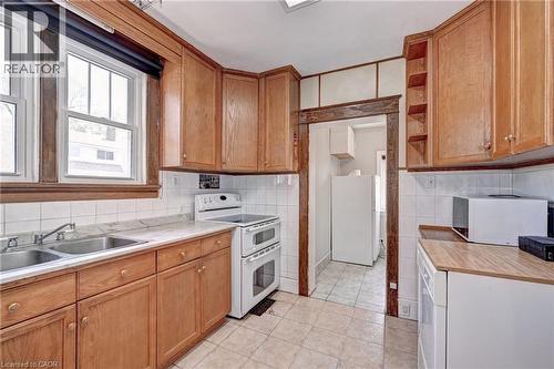 Kitchen - 147 Courtland Avenue E, Kitchener, ON - Indoor Photo Showing Kitchen With Double Sink