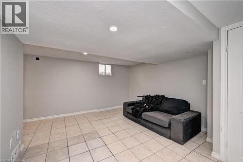 147 Courtland Avenue E, Kitchener, ON - Indoor