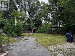 330 HORSHAM AVENUE  Toronto, ON M2R 1G6