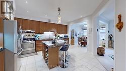 Kitchen and Breakfast area - 