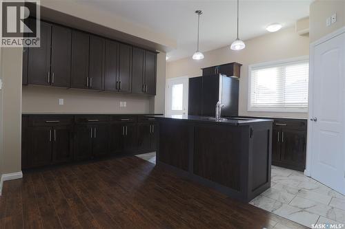 450 Geary Crescent, Saskatoon, SK - Indoor Photo Showing Kitchen