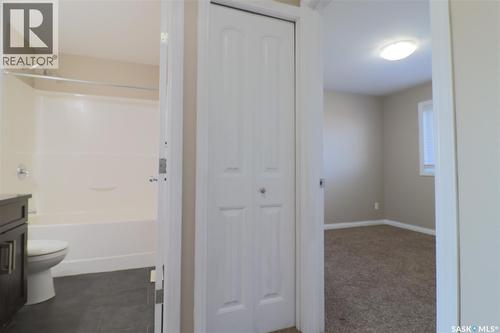 450 Geary Crescent, Saskatoon, SK - Indoor