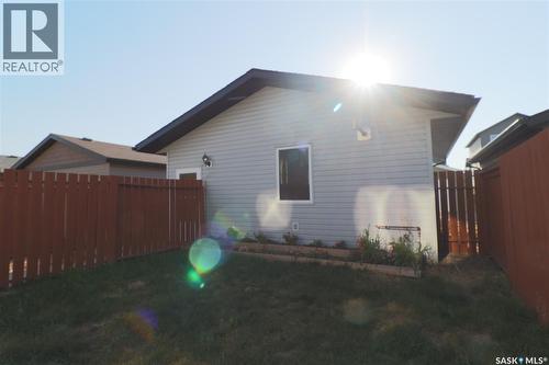 450 Geary Crescent, Saskatoon, SK - Outdoor With Exterior