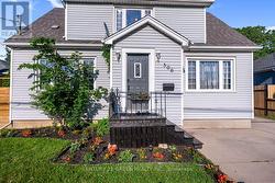 506 NIAGARA ST STREET  St. Catharines, ON L2M 3P5
