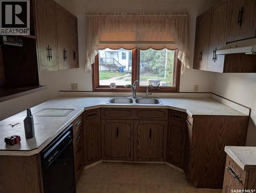 208 Carson Street, Dundurn, SK - Indoor Photo Showing Kitchen With Double Sink