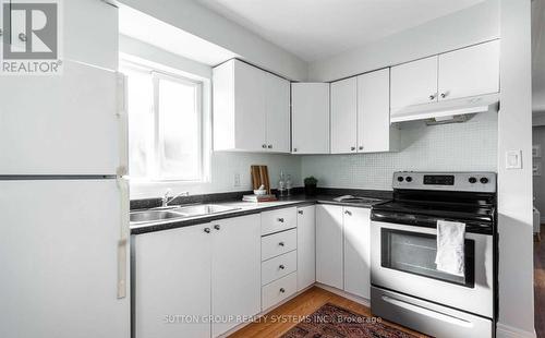 3 - 465 ASHDALE AVENUE , Toronto, Ontario M4L 2Z3 2