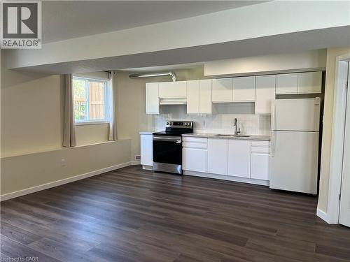 716 KARLSFELD Road Unit# A , Waterloo, Ontario N2T 2W4 4