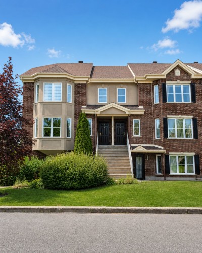 Front of Structure - 2-5690 Rue Chevalier, Brossard, QC - Outdoor With Facade