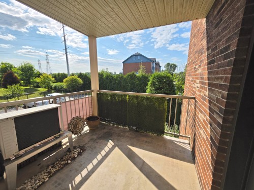 Balcony - 2-5690 Rue Chevalier, Brossard, QC - Outdoor With Balcony With Exterior