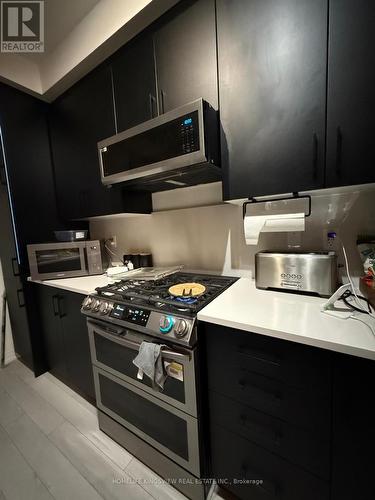 11 - 496 Provident Way, Hamilton, ON - Indoor Photo Showing Kitchen