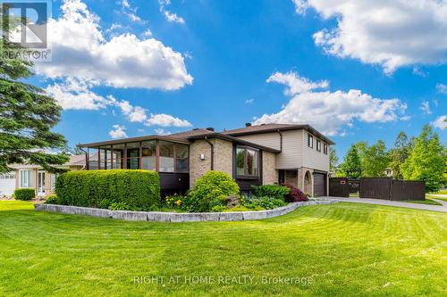 51 LEWIN CRESCENT , Ajax, Ontario L1S 3A2 3