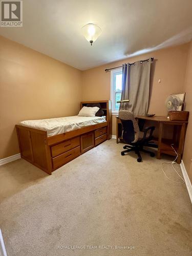 881 Smyth Road, Ottawa, ON 
