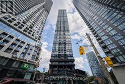 807 - 181 DUNDAS STREET E Toronto, ON M5A 0N5