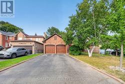 50 KILLARNEY COURT  Brampton, ON L6Z 3B5