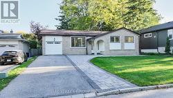 4 SIR BRANDILES PLACE  Markham, ON L3P 2Z5