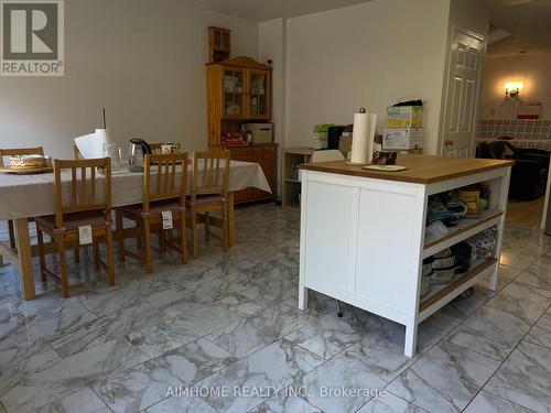 6928 Glory Court, Mississauga, ON - Indoor Photo Showing Dining Room