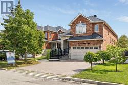 27 TERRASTONE COURT  Caledon, ON L7E 2G7