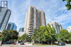 2002 - 35 EMPRESS AVENUE  Toronto, ON M2N 6T3
