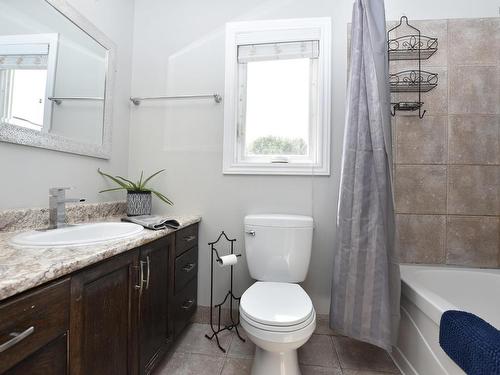 38 Serocco Crescent, Cole Harbour, NS - Indoor Photo Showing Bathroom