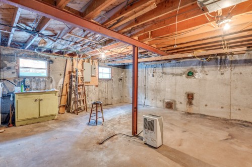 Sous-sol - 560 Rue Hocquart, Laval (Duvernay), QC - Indoor Photo Showing Basement