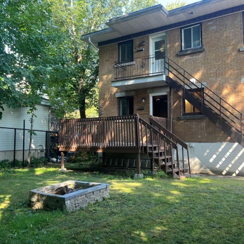 Balcon - 21 Rue L'Auberivière, Laval (Sainte-Rose), QC - Outdoor