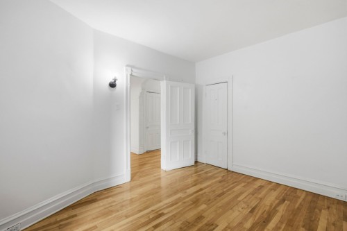Chambre à coucher - 6370 Rue St-Denis, Montréal (Rosemont/La Petite-Patrie), QC - Indoor Photo Showing Other Room