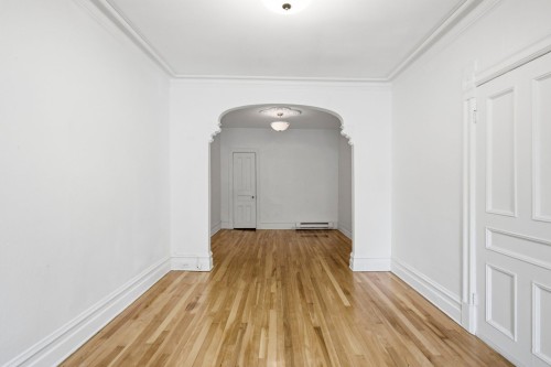 Chambre à coucher - 6370 Rue St-Denis, Montréal (Rosemont/La Petite-Patrie), QC - Indoor Photo Showing Other Room
