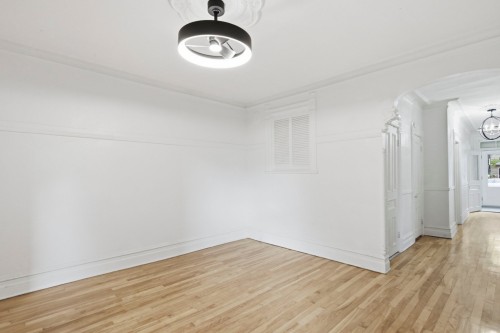 Salon - 6370 Rue St-Denis, Montréal (Rosemont/La Petite-Patrie), QC - Indoor Photo Showing Other Room