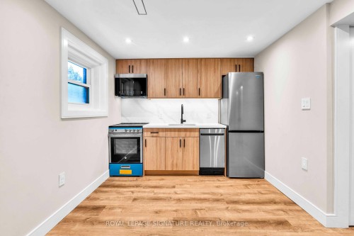 Unit C-986 Srigley Street , Newmarket, ON L3Y 1Y3 4