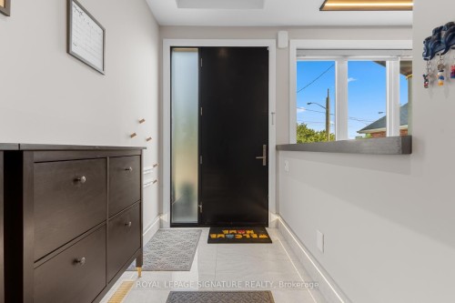 8 Dunkirk Road, Toronto, ON - Indoor Photo Showing Other Room
