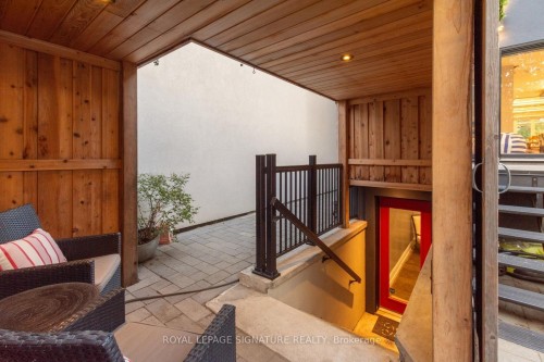 8 Dunkirk Road, Toronto, ON - Indoor Photo Showing Other Room