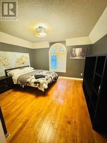 5847 Summerside Drive, Mississauga, ON - Indoor Photo Showing Bedroom