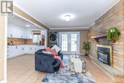 1217 Gloucester Square, Pickering, ON - Indoor With Fireplace