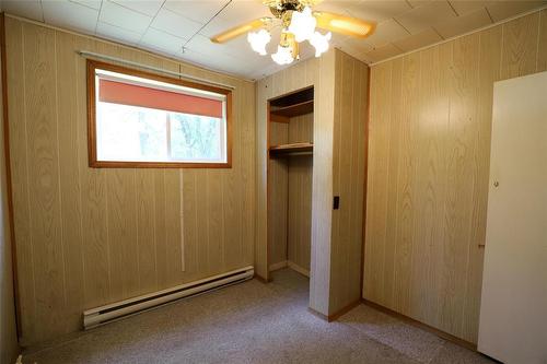 6 3Rd Avenue N, Lundar, MB - Indoor Photo Showing Other Room