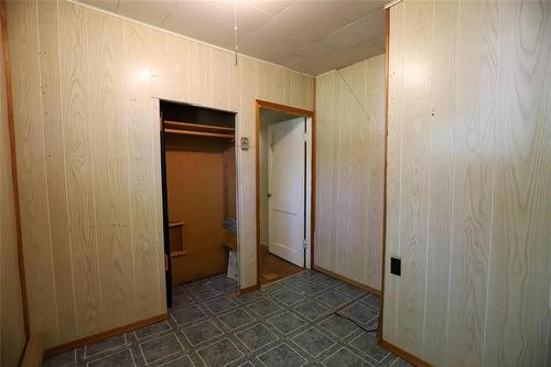 6 3Rd Avenue N, Lundar, MB - Indoor Photo Showing Other Room