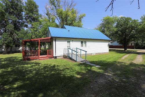 6 3Rd Avenue N, Lundar, MB - Outdoor With Deck Patio Veranda