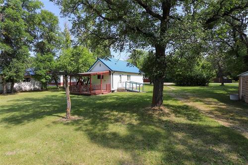 6 3Rd Avenue N, Lundar, MB - Outdoor With Deck Patio Veranda