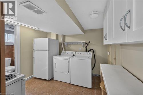 47 Broadway Avenue, Hamilton, ON - Indoor Photo Showing Laundry Room
