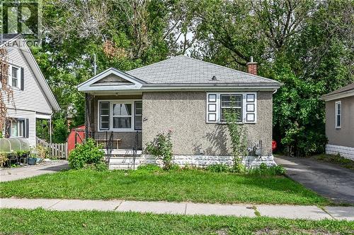 47 Broadway Avenue, Hamilton, ON - Outdoor